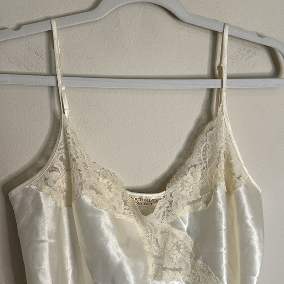 Vintage Victoria’s Secret Gold Label White Cream Lace Tank Size Medium Bridal - Picture 2 of 5